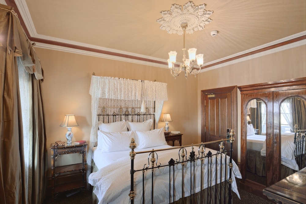Craigs Royal Hotel 5/50