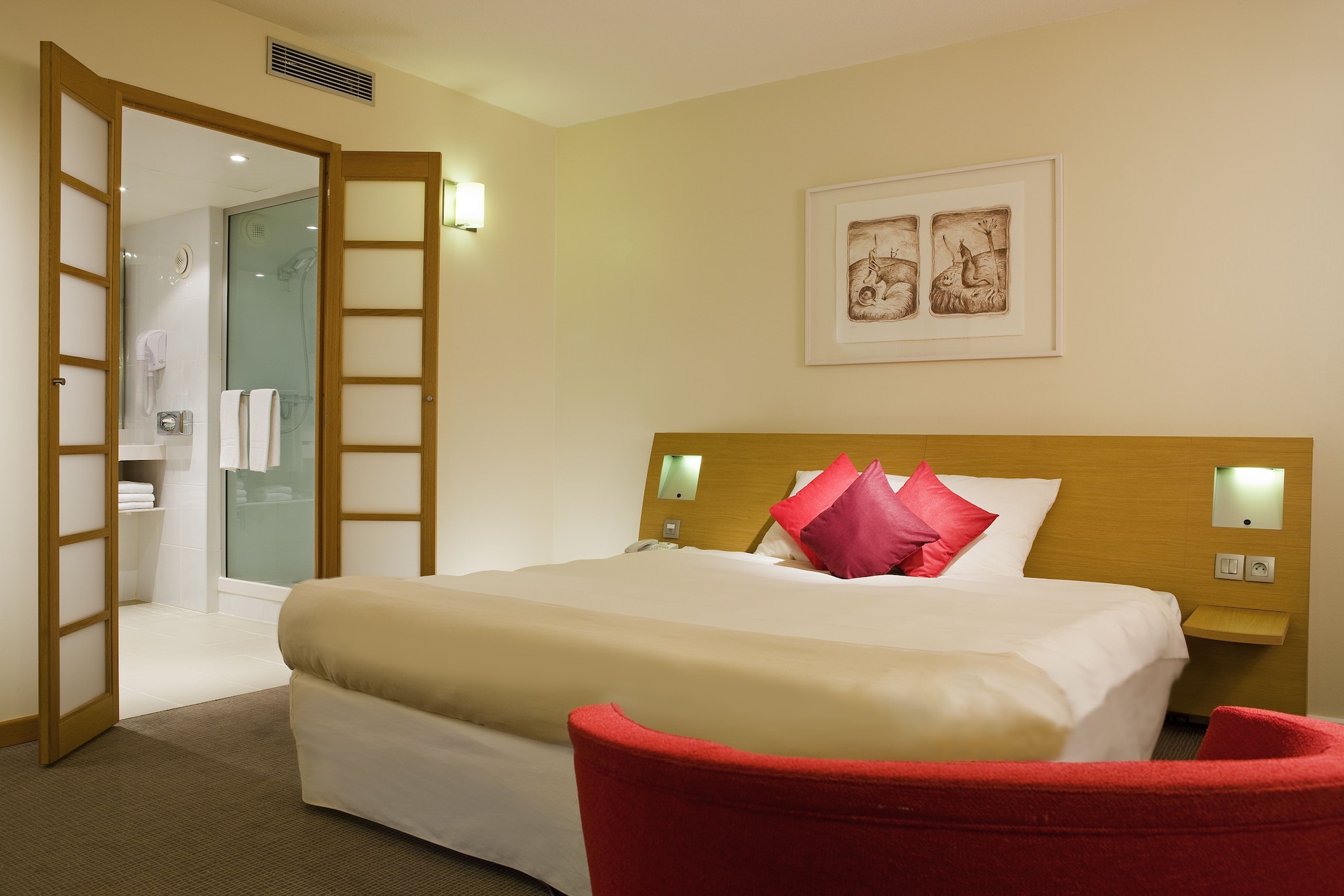 SUITE, DOUBLE BED, SOFA