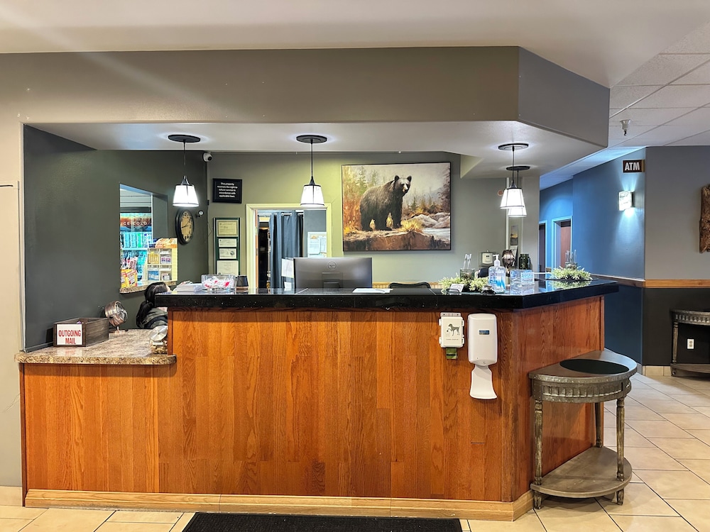 Grand View Inn And Suites 3/65