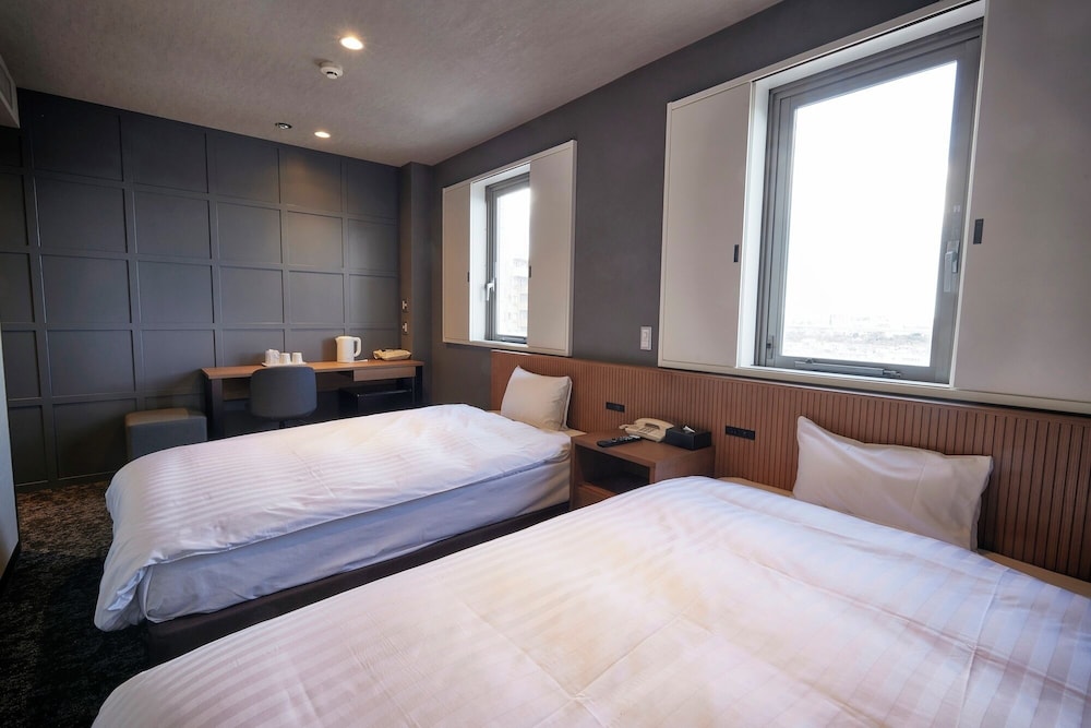3S Hotel Atsugi (formerly Park in Hotel Atsugi) 11/50