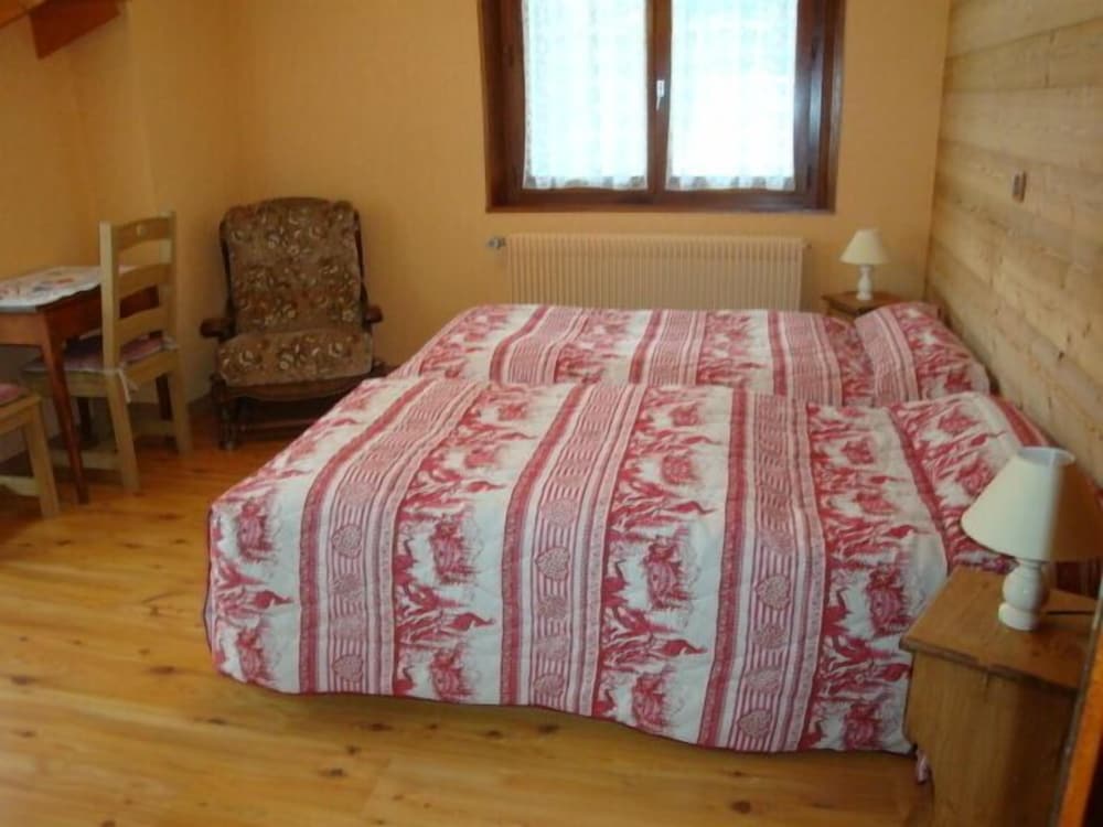 Hotel Les Touristes 10/35