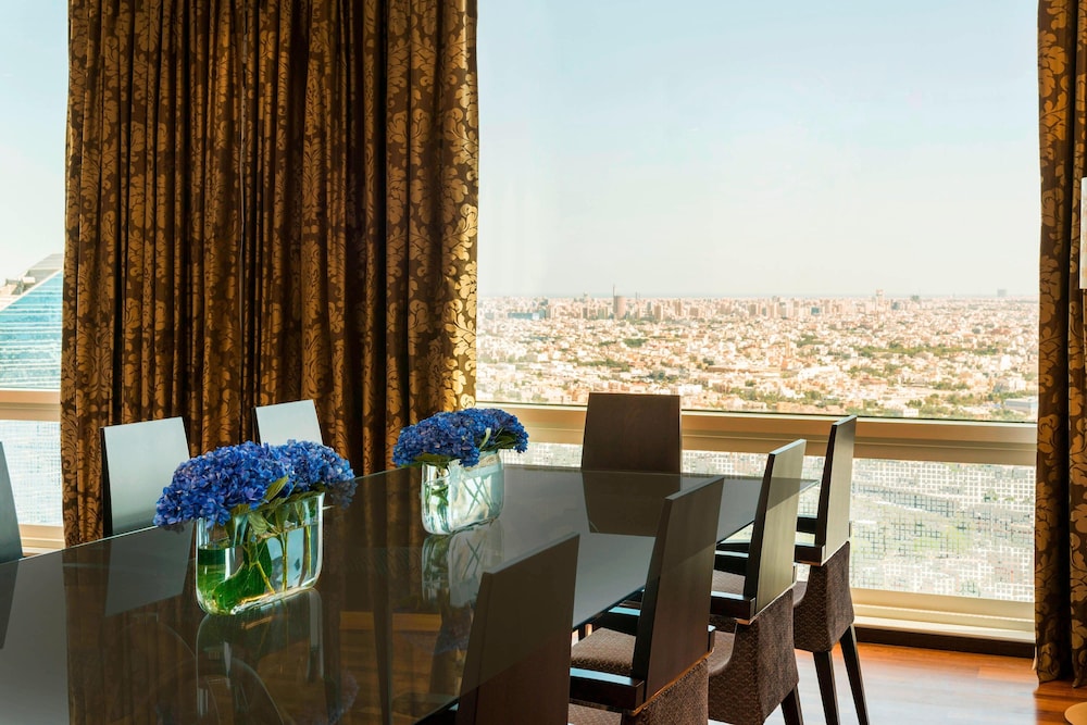 Four Points By Sheraton Kuwait 15/43