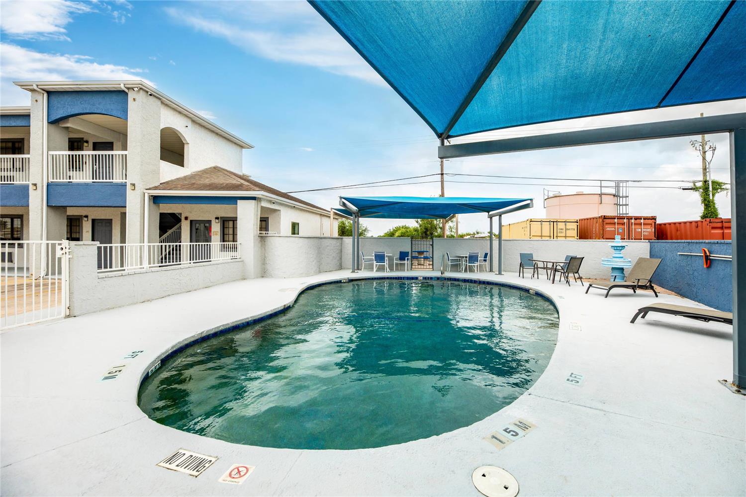 Quality Inn & Suites Rio Grande City, TX 38/39