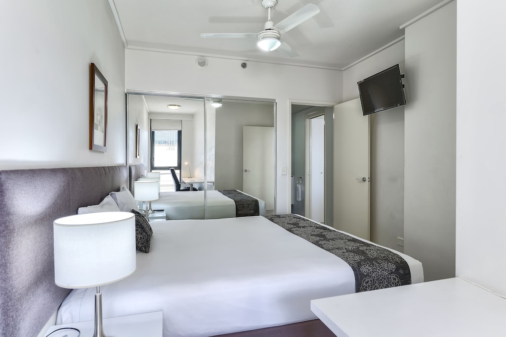 SKD Suites 15/31