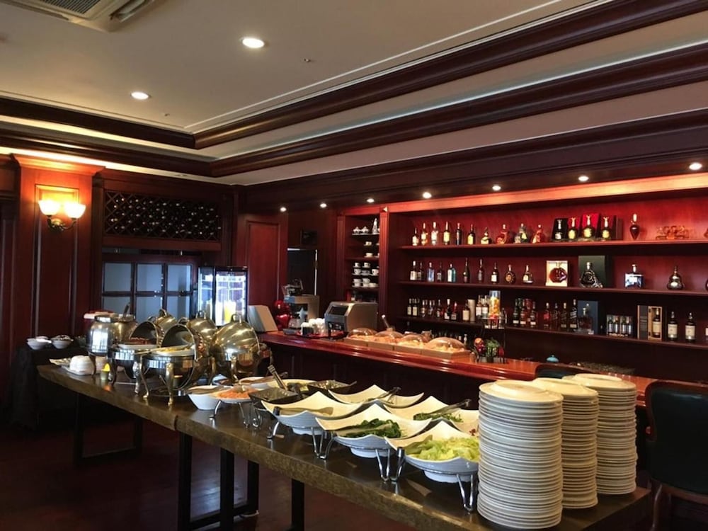 Asia Lakeside Hotel 38/50
