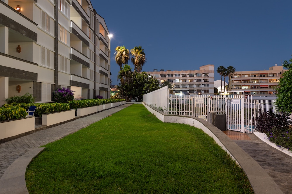 TC Apartamentos Dorotea 67/71