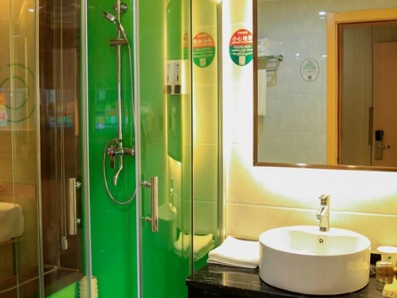 GreenTree Inn Shangrao Yueliangwan Automobile City 30/33