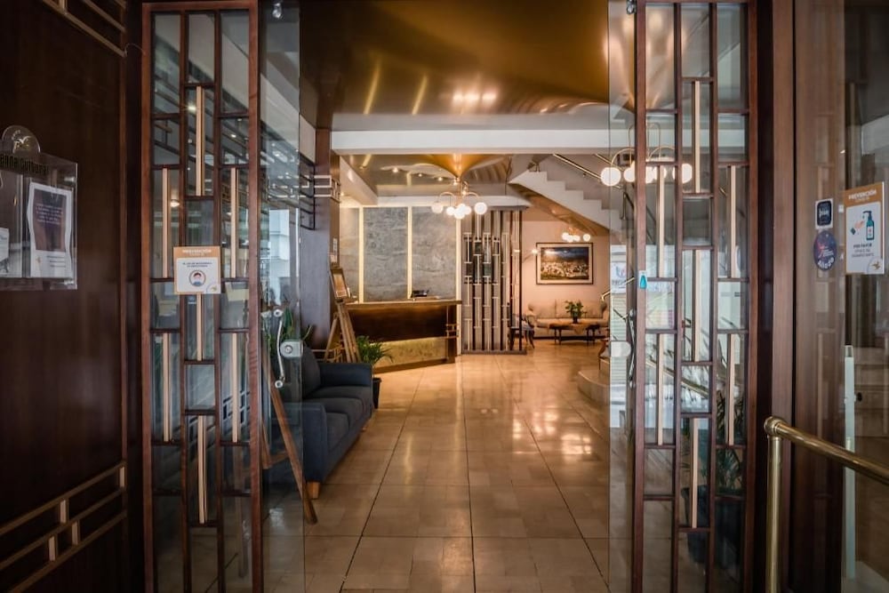 Hotel Libertador 2/47