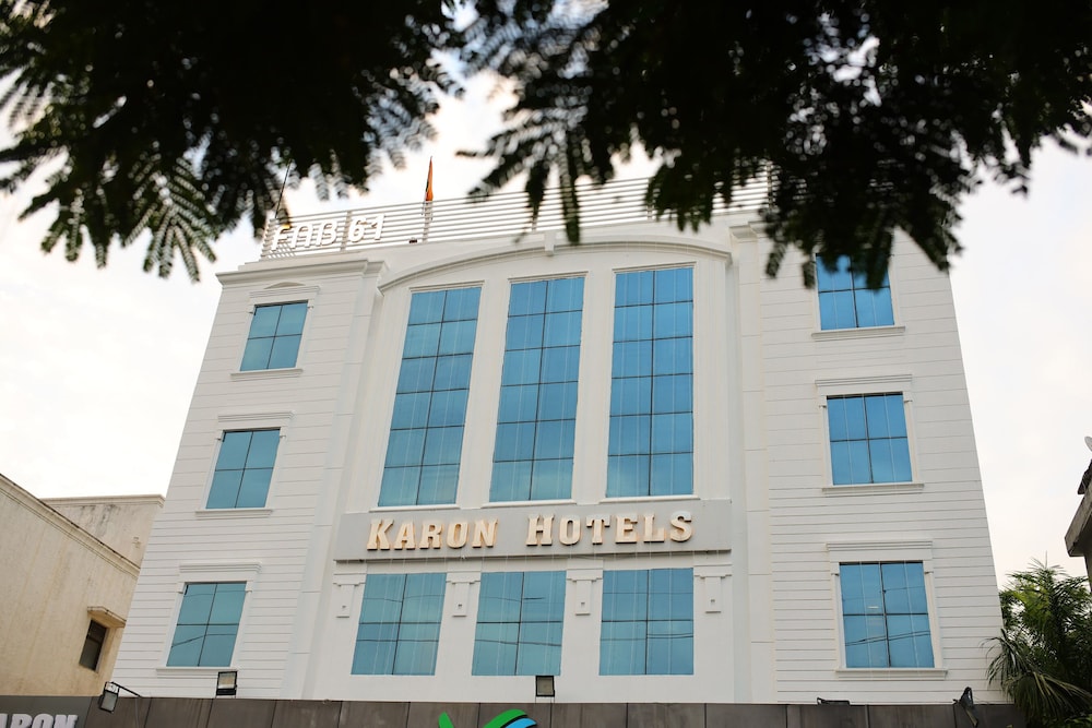 Karon Hotel Lajpat Nagar 3/60