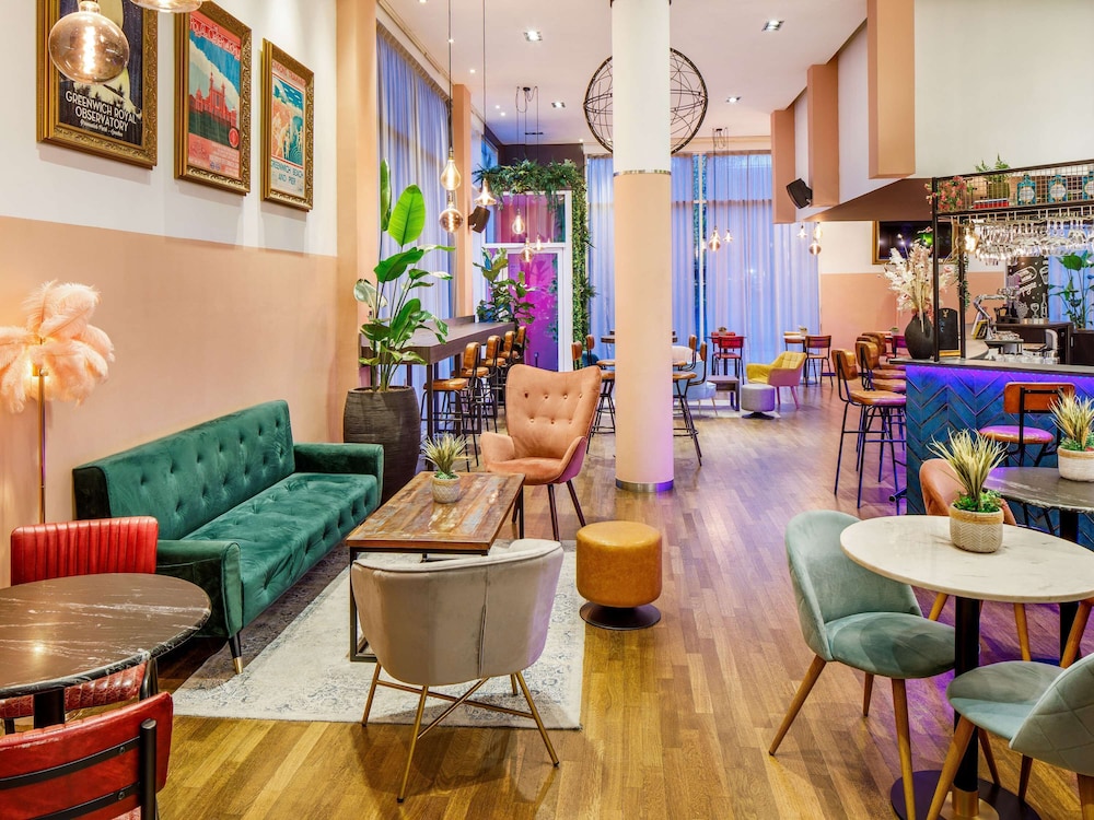 NOVOTEL LONDON GREENWICH 39/65