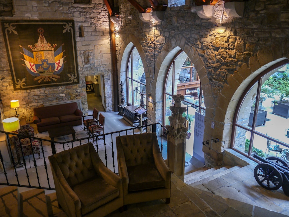 Parador De Hondarribia 24/40