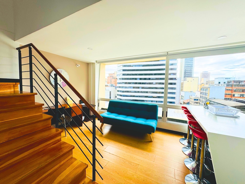 Hotel Aparta Suite Continental 52/75