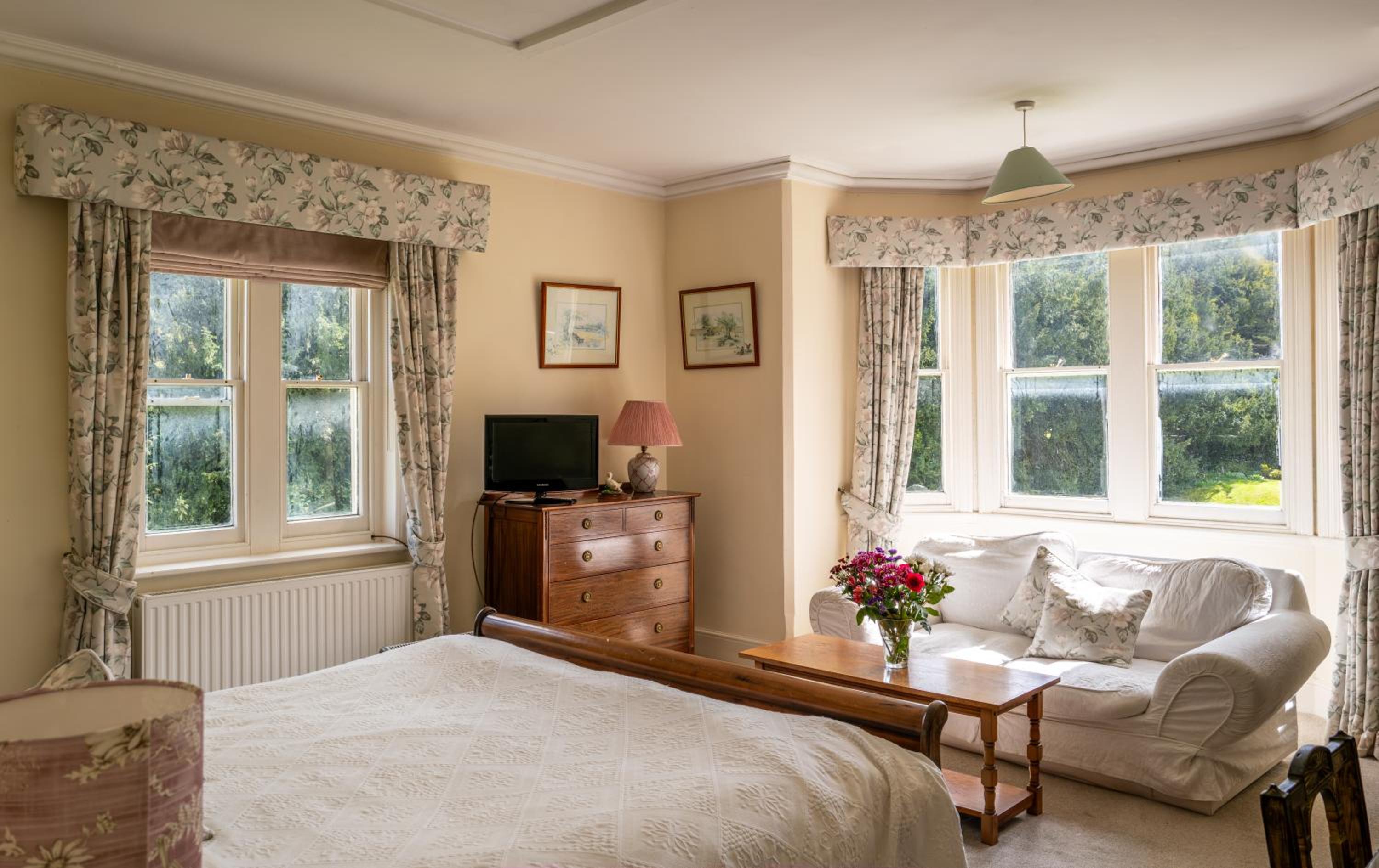 Burcombe Manor 4/14