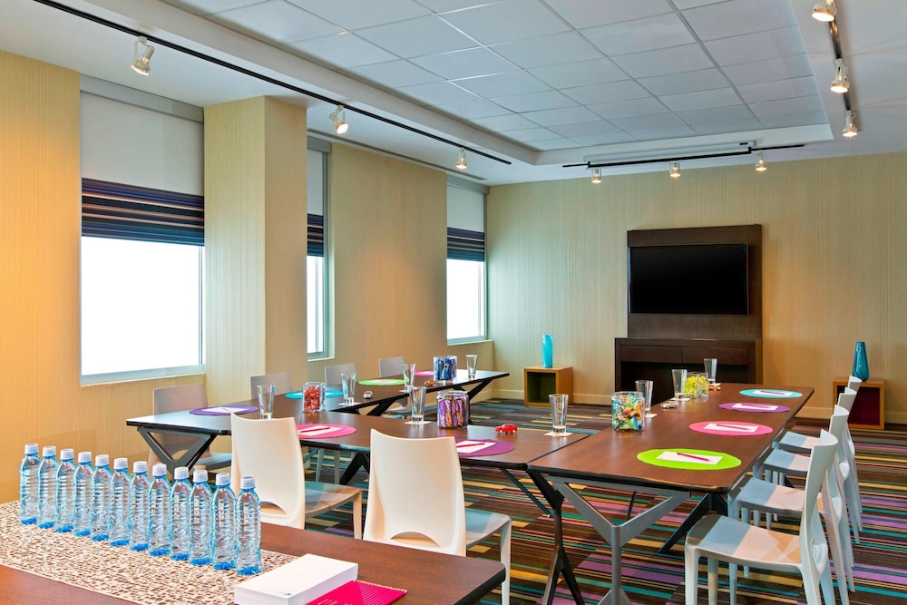 Aloft San Jose Hotel, Costa Rica 36/44