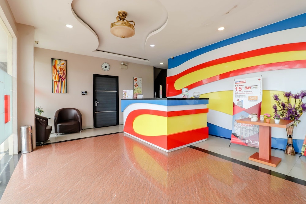 Lobby at Blitz Hotel Batam Near Sultan Mahmud Ri'ayat Shah, BATAM