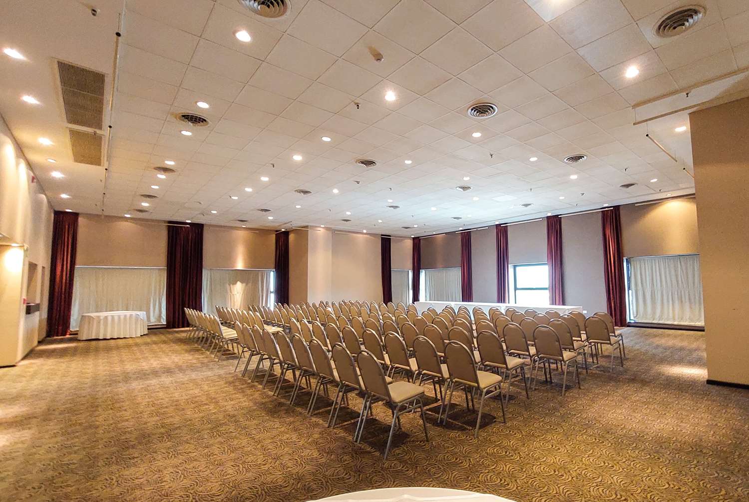 Howard Johnson by Wyndham Plaza Jujuy 10/10