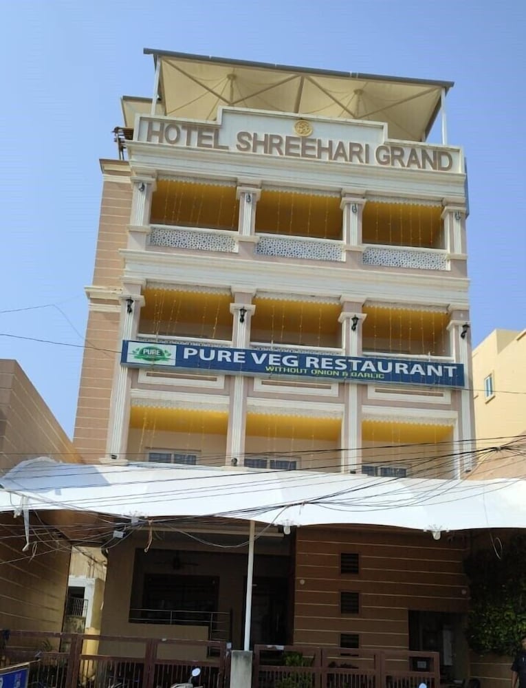 Hotel Shree Hari Grand 4/54