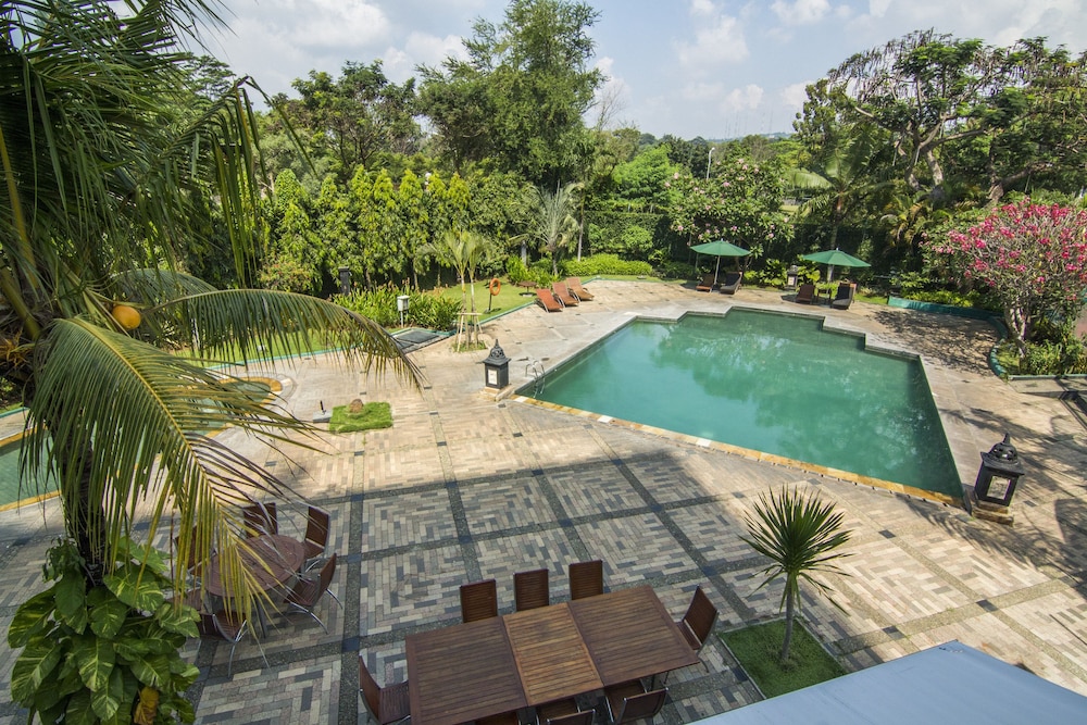 Hotel Grand Candi Semarang 43/71