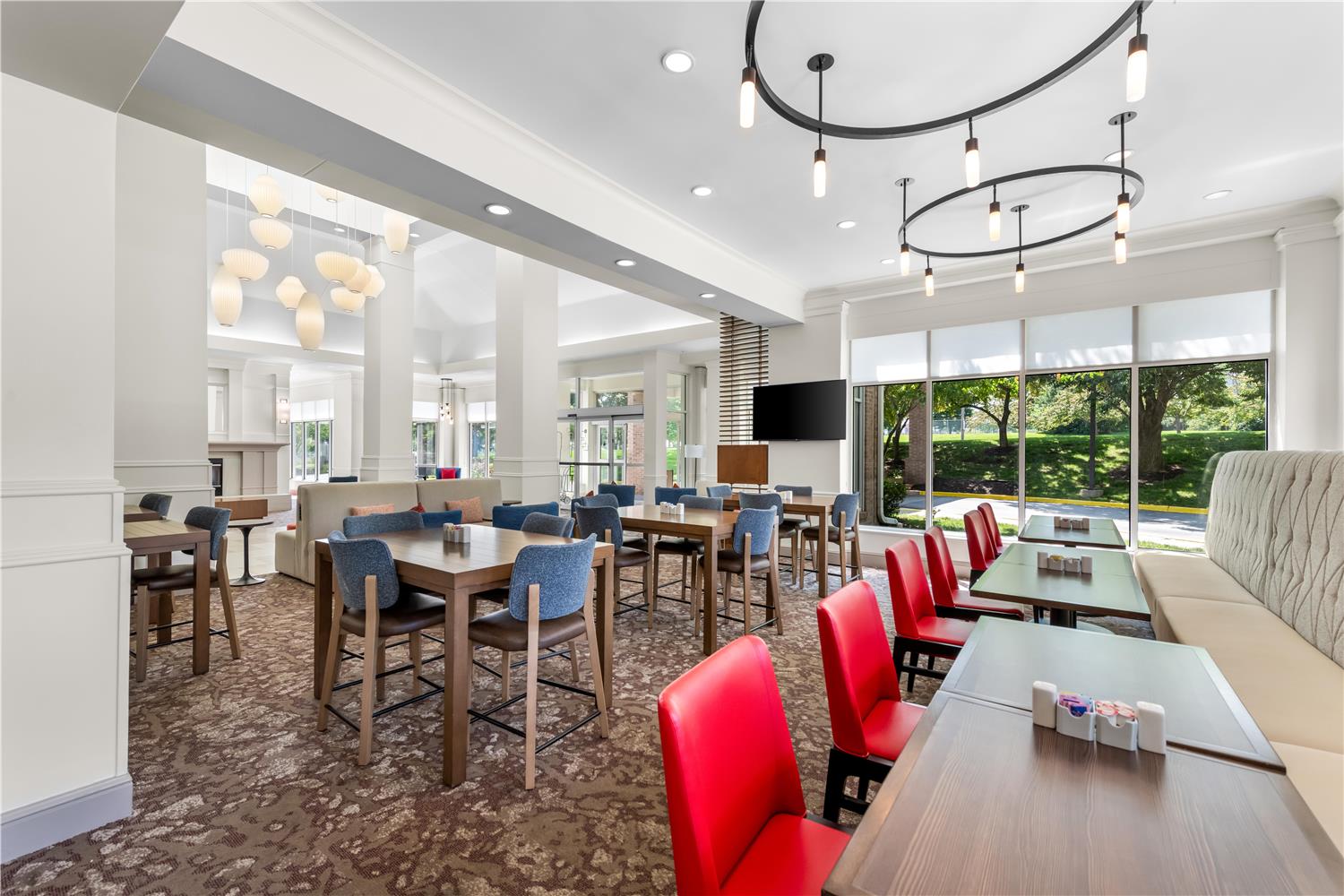 restaurant cafeteria