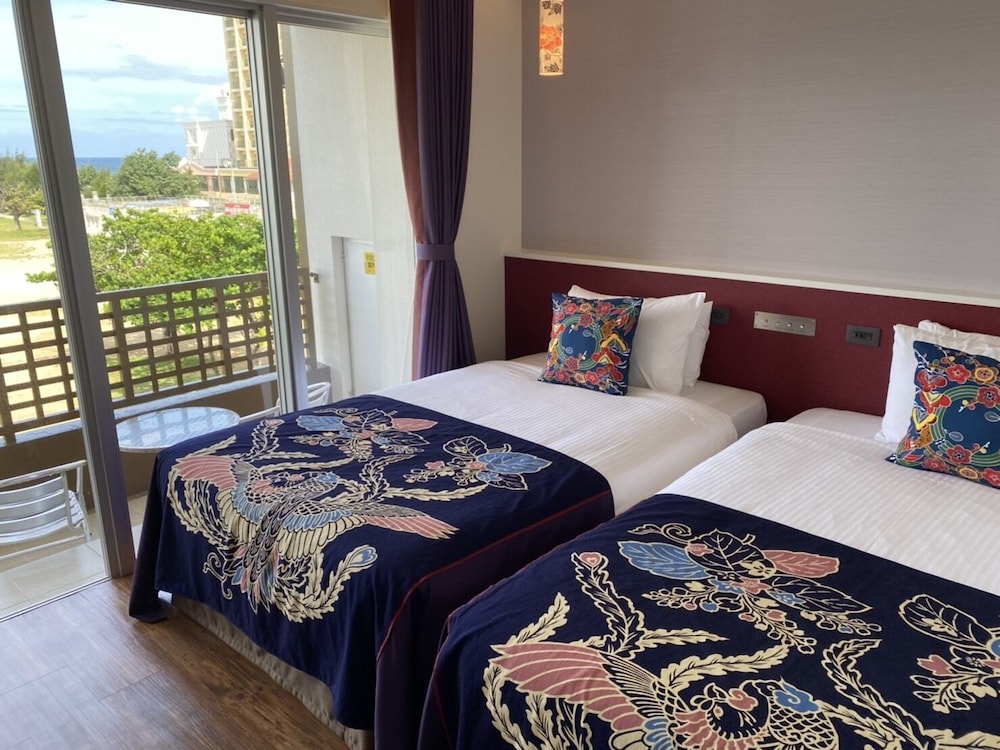 Sunset Beach Hotel 10/55