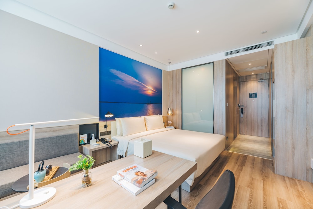 Atour Hotel (Suzhou North High Speed Railway Station, Qiyage Garden) 12/44
