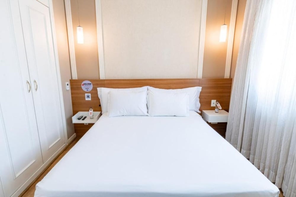 STANDARD, DOUBLE BED