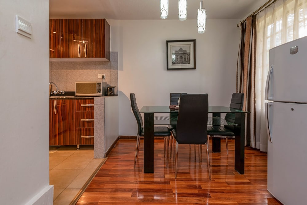 Eldon Suites Apartments 27/34