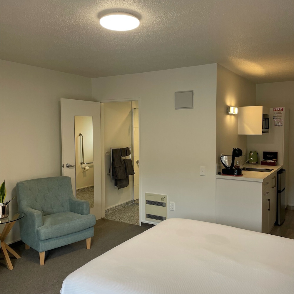 Apex Motor Lodge 19/58
