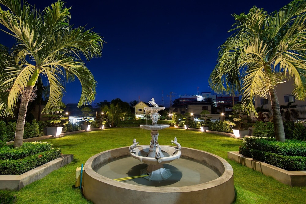 Vientiane Golden Sun Hotel Spa 43/44