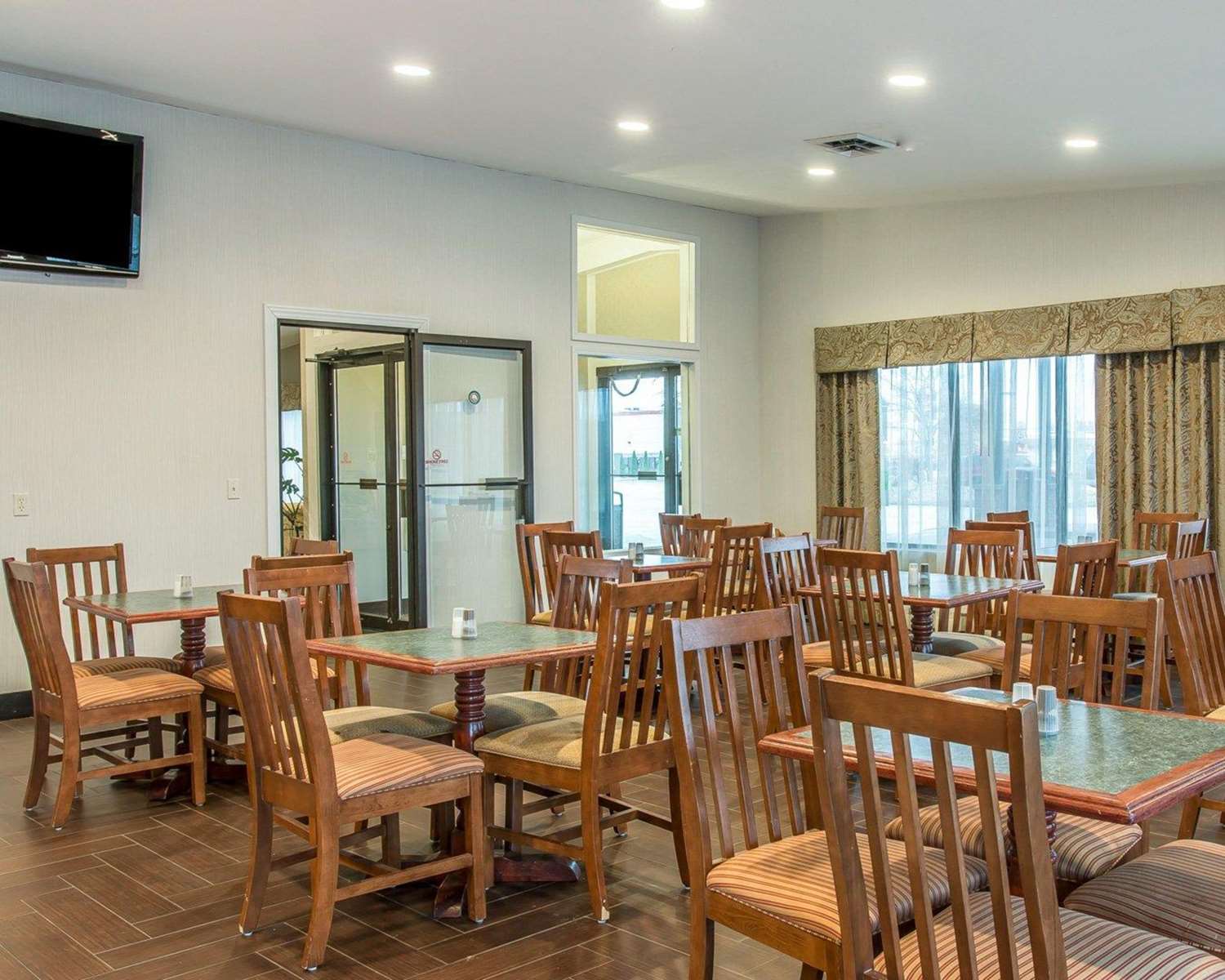 Quality Inn Gaylord MI 35/40