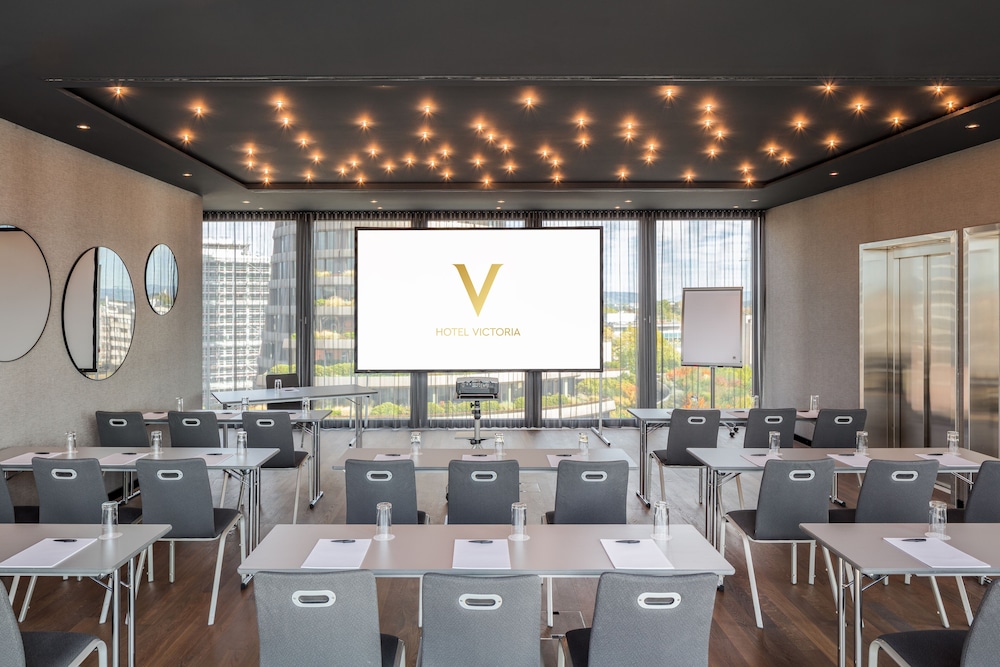 Hotel Victoria 51/62
