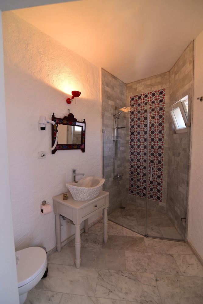 Kozanogluhan Boutique Hotel 43/45