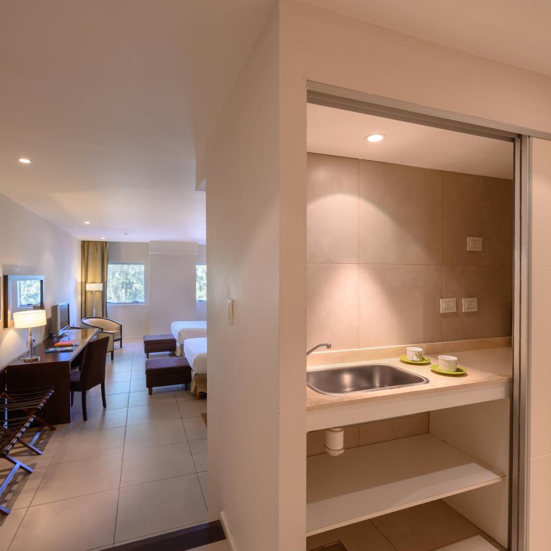 Orfeo Suites Hotel 20/50