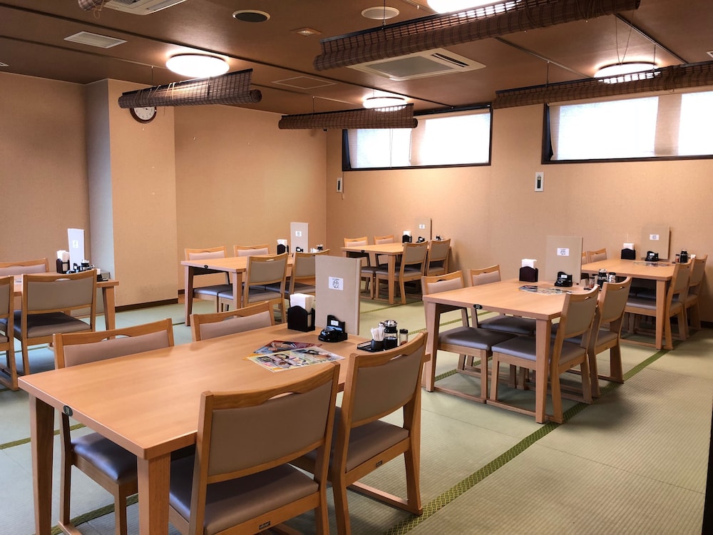 Laxio Inn 28/38