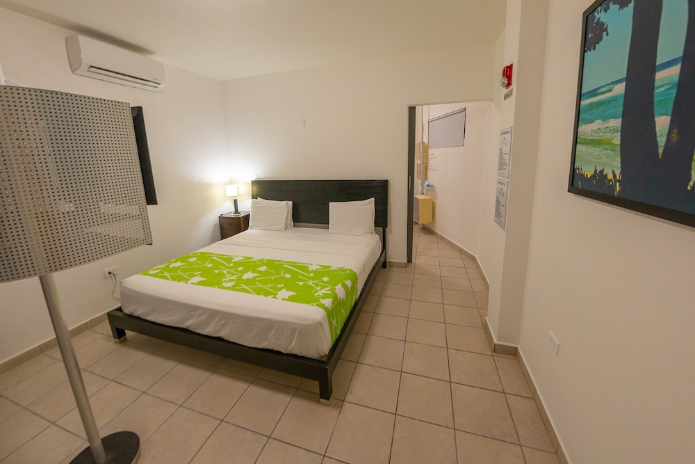 Casa Verde Hotel 4/50