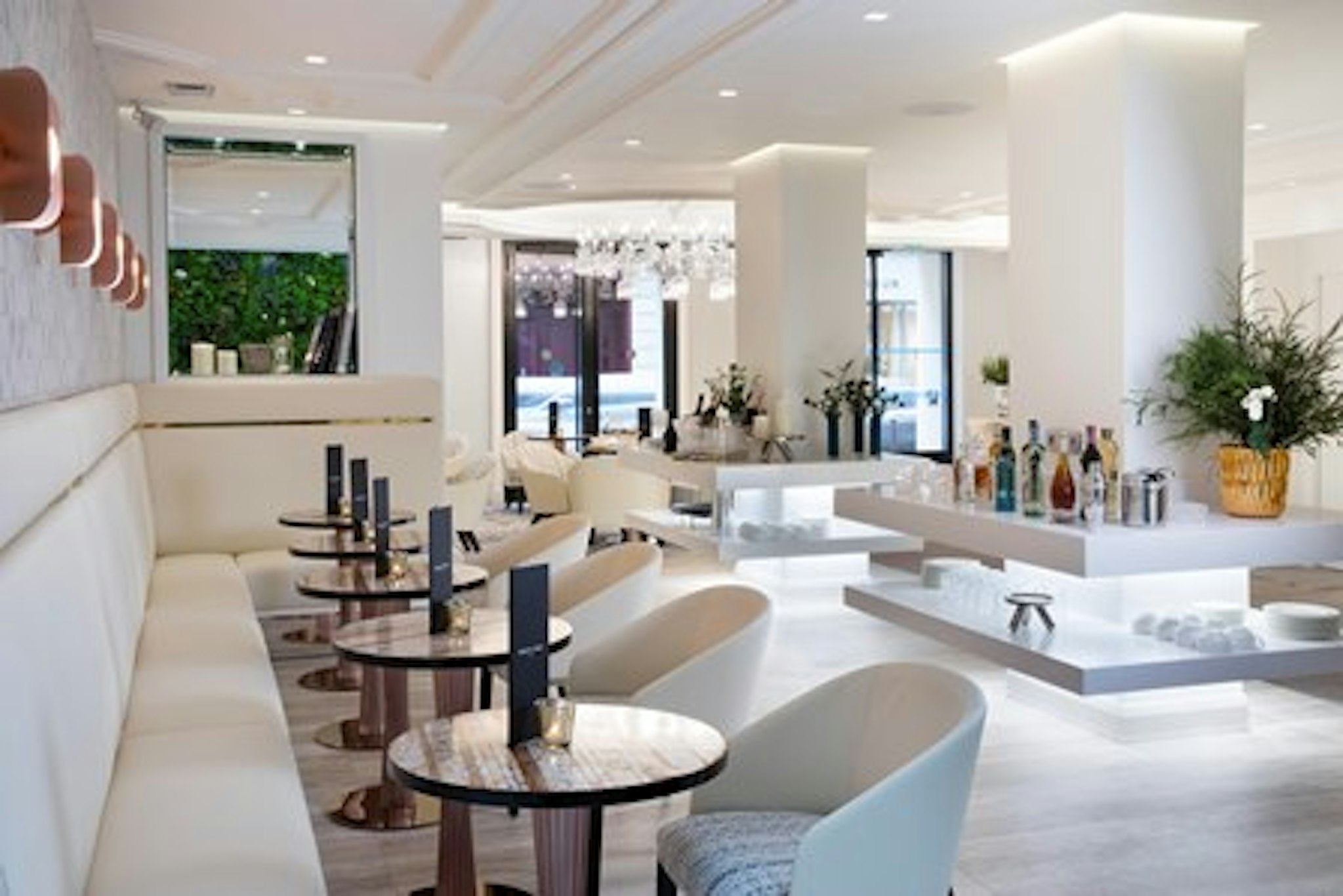 Hotel Dress Code And Spa 45/58
