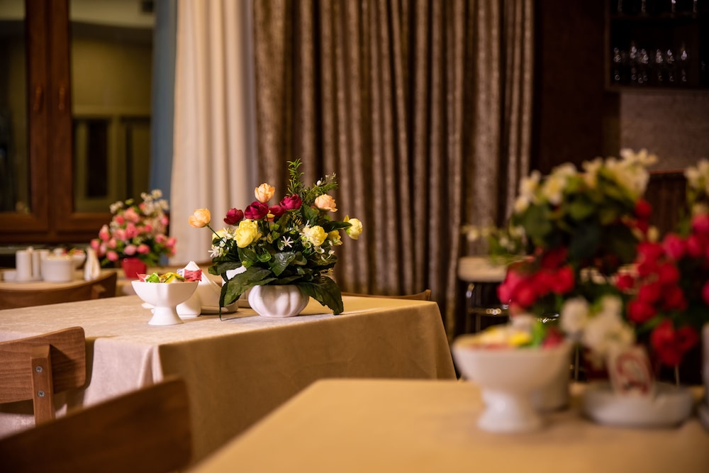 Sebail Inn Hotel 30/50
