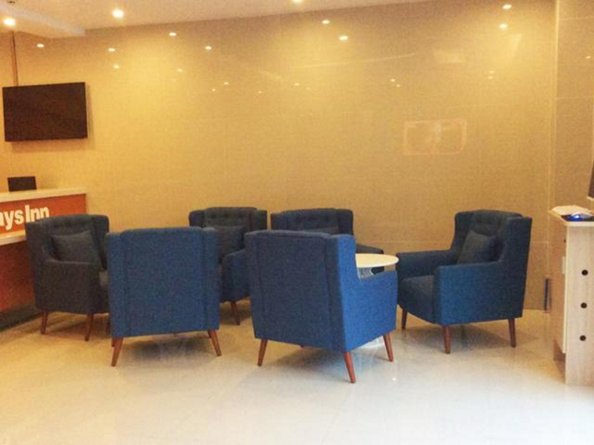 7 Days Inn Chongqing Beibei New District Light Rail Station Branch 37/50