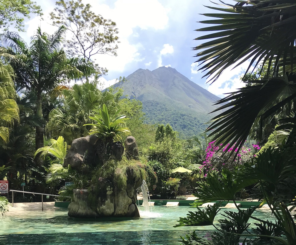 Paradise Hot Springs Thermal Resort 55/62