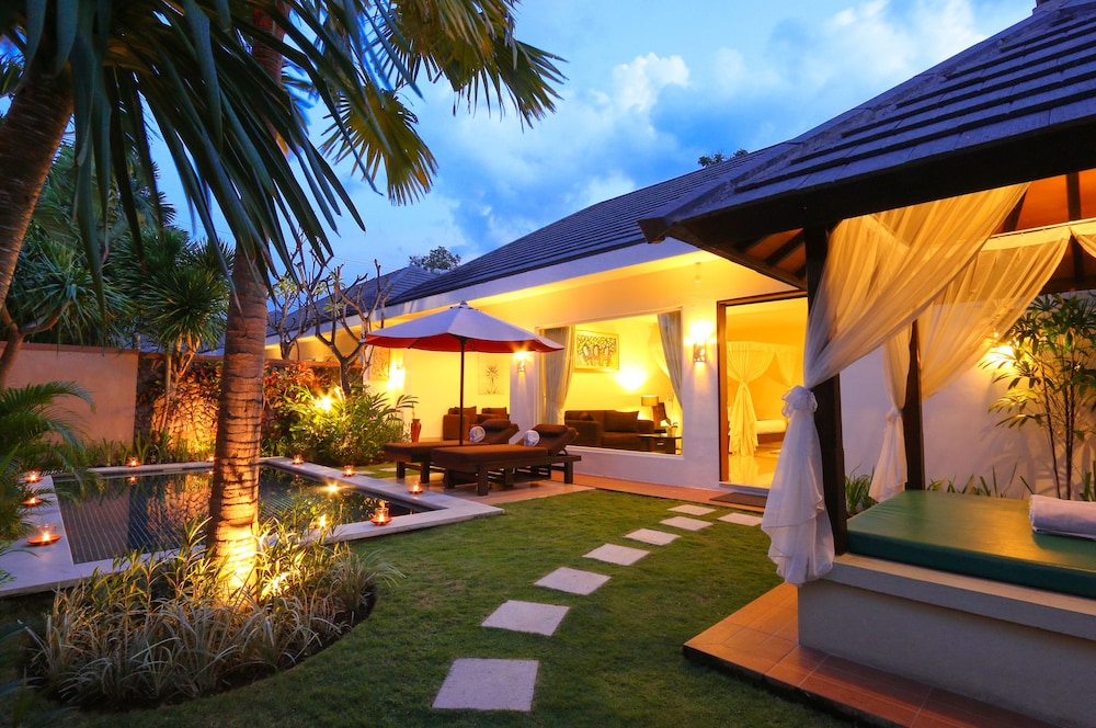 The Yubi Boutique Villas Seminyak 4/67