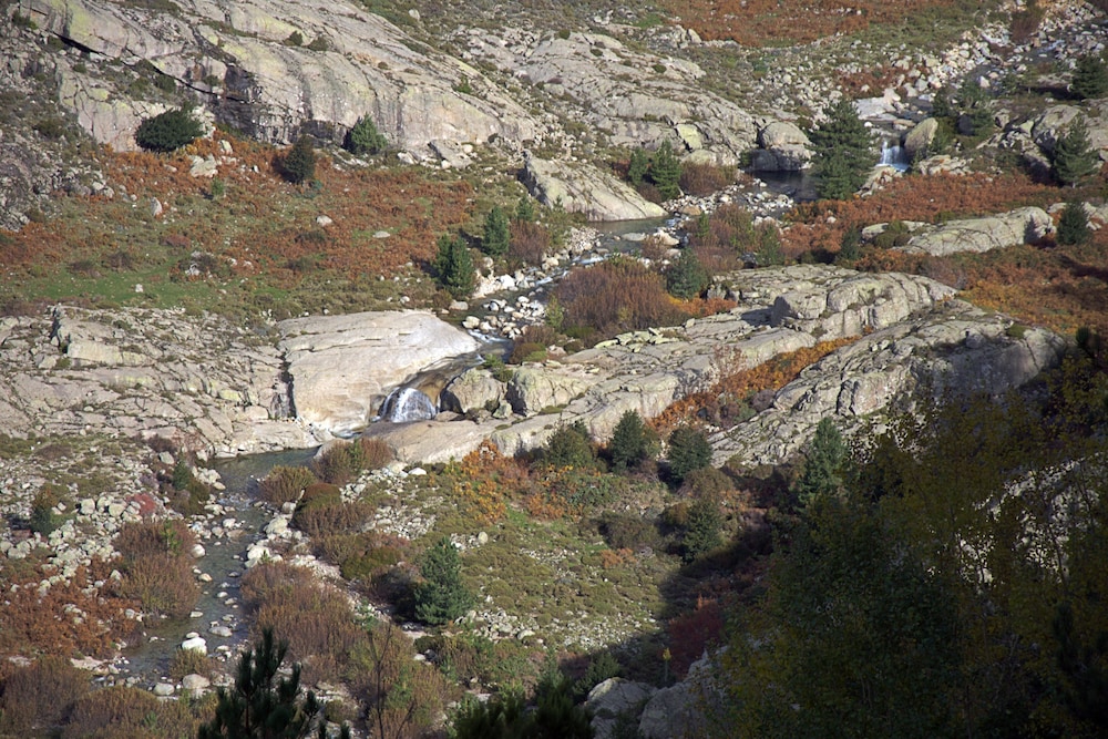 HOTEL DES DEUX SORRU 46/63