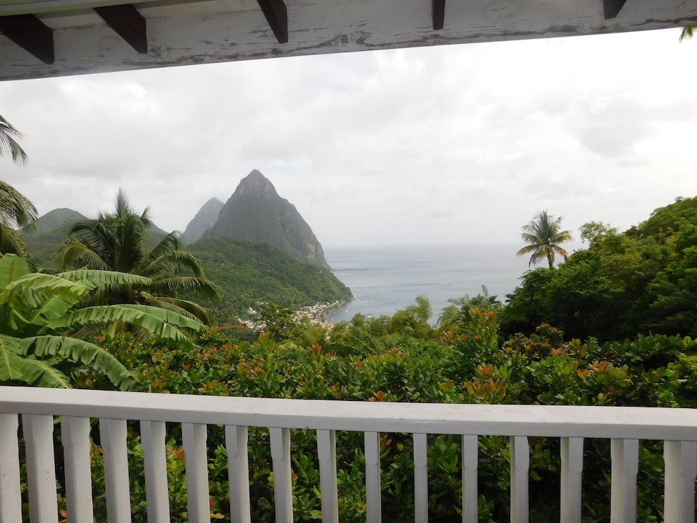 La Haut Resort 3/50