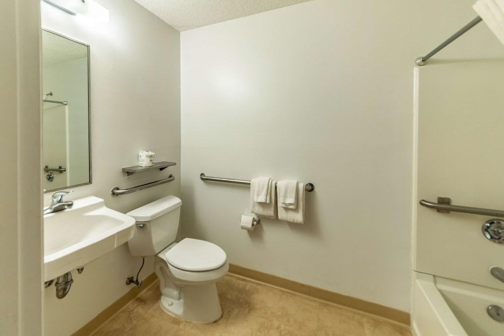 Studio 6 Extended Stay - Greensboro, NC 41/47