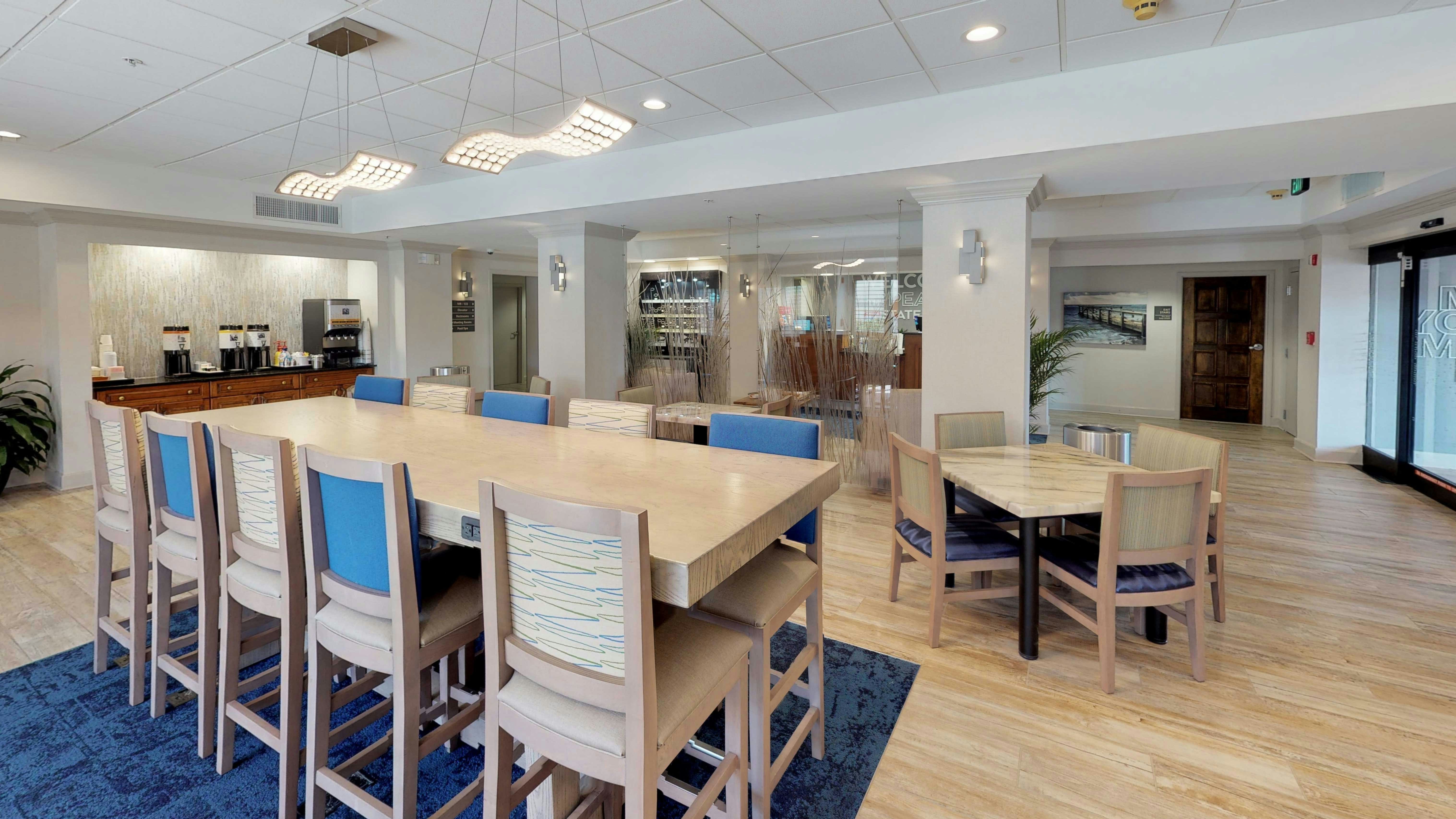 Hampton Inn St. Simons Island 25/37
