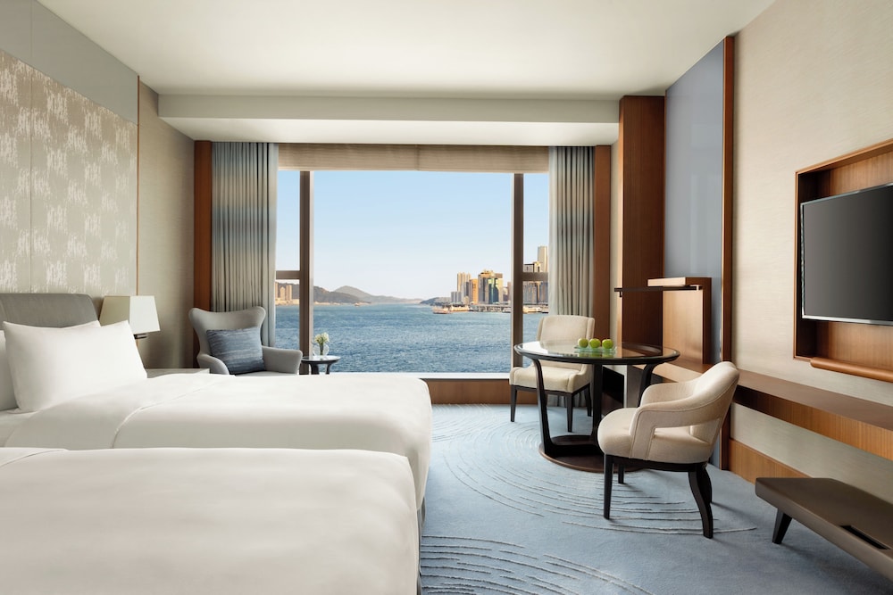 DELUXE, TWIN BEDS, SEA VIEW