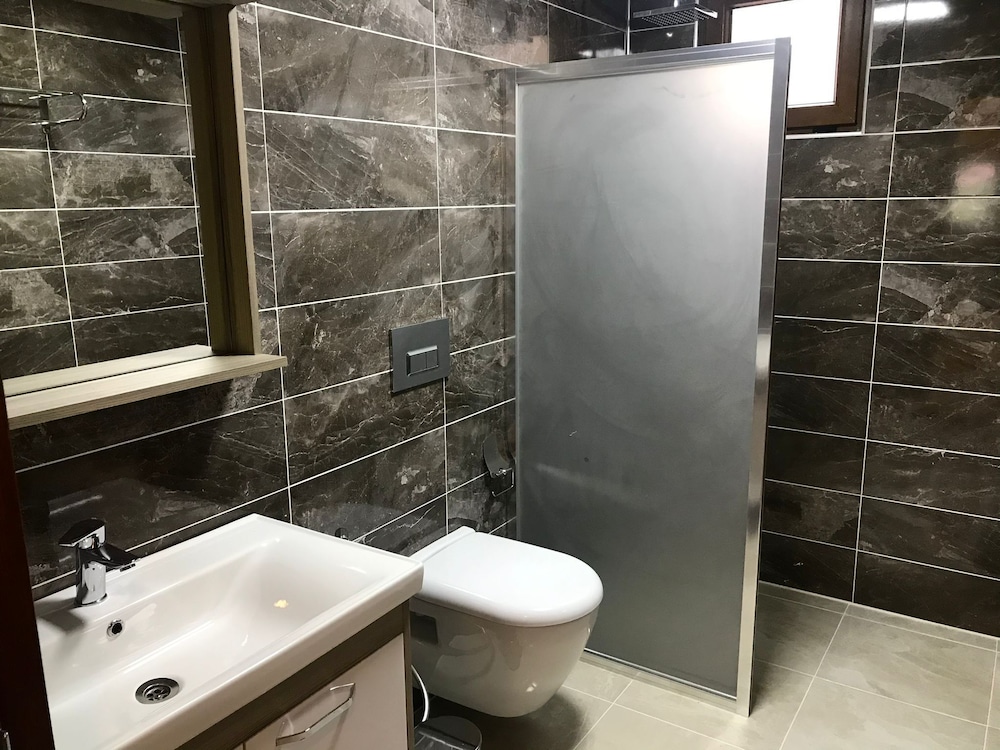 Sezgin Hotel 47/48
