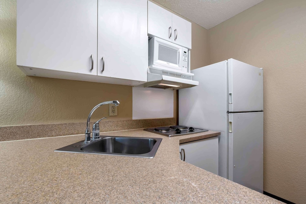 Extended Stay America Suites Santa Rosa South 37/37