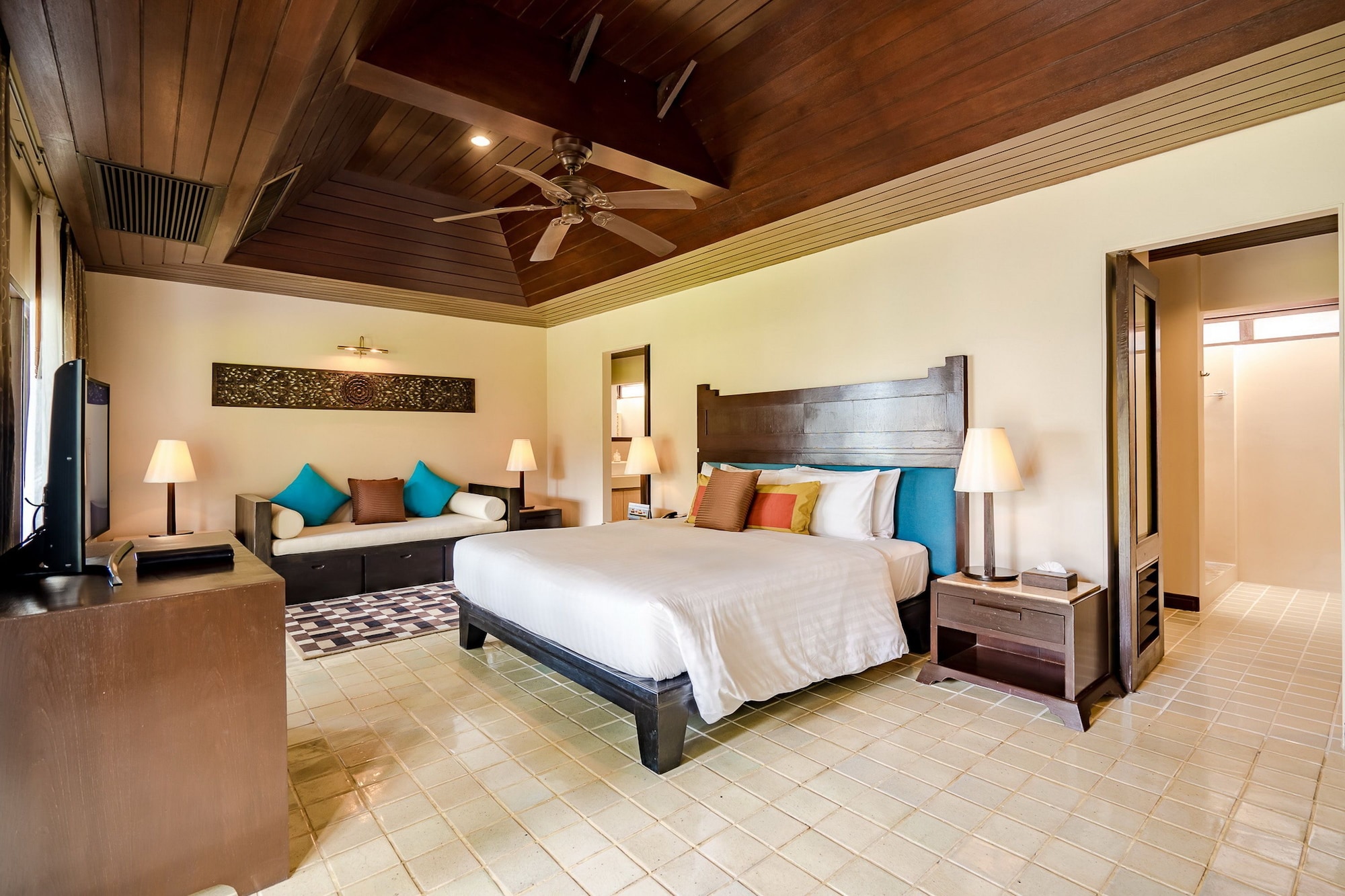 Honeymoon Suite