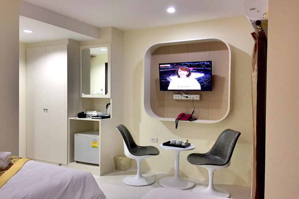 Top High Airport Link Hotel 19/47