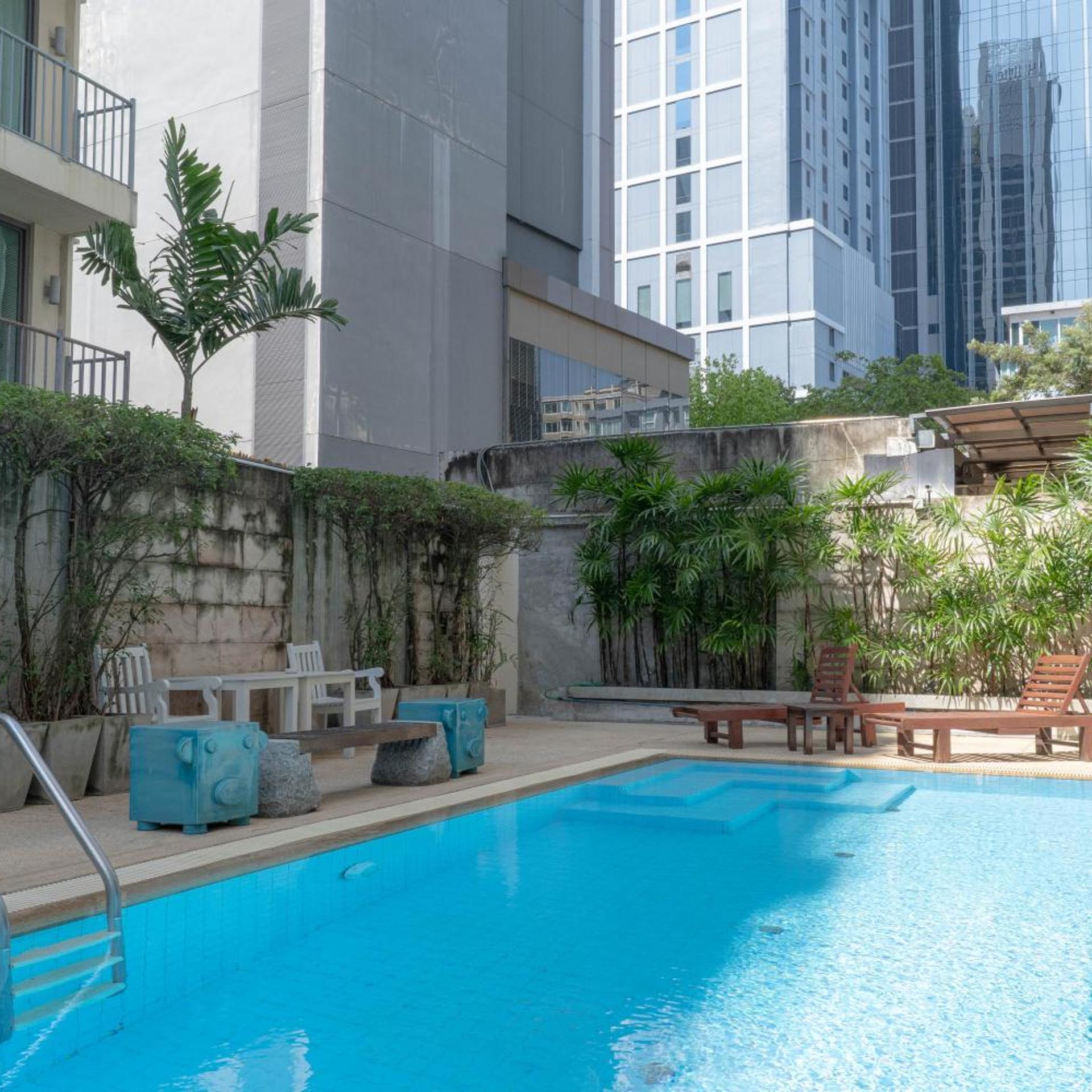 Journeyhub Bangkok Sukhumvit 26 73/78